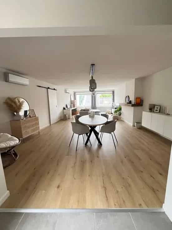 Appartement te koop Wijnegem: 2 slaapkamers, gerenoveerd