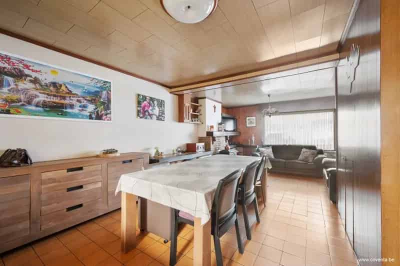 Halfopen Woning Lauwe 2 Slaapkamers Zonnige Tuin