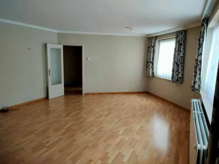 Appartement 1 slaapkamer Jette 75m2 - Balkon - Kelder
