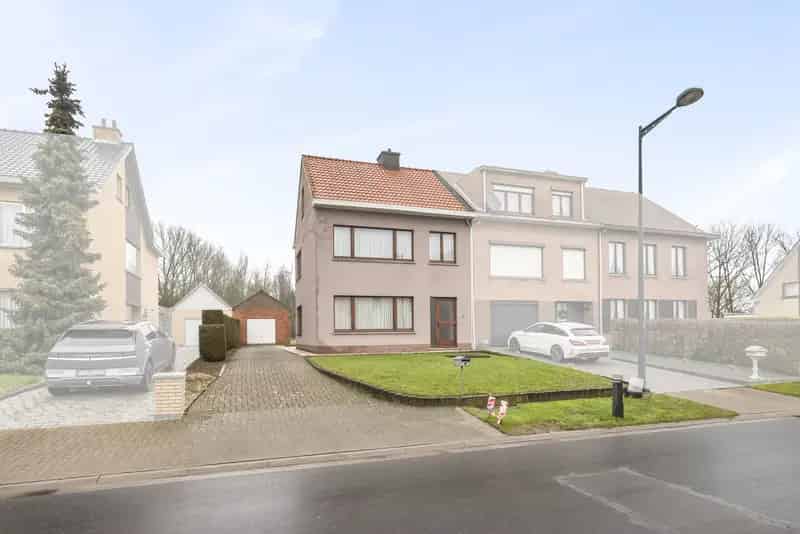 Halfopen Bebouwing Kruibeke - Rustige Omgeving - Privé Oprit