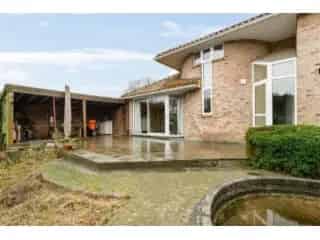 Huis te koop Vosselaar - Villa met zwembad en praktijkruimte