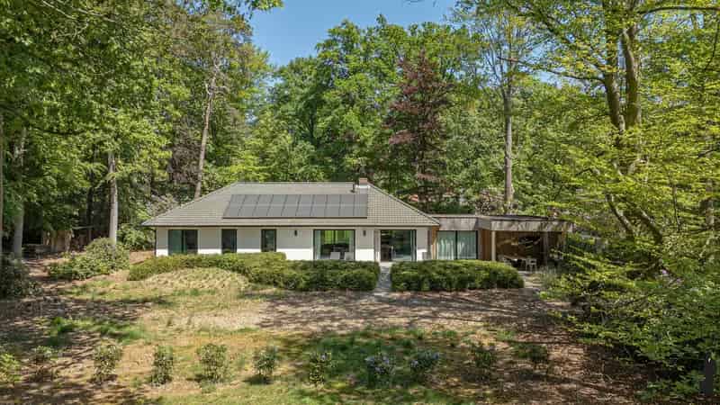 Energiezuinige laagbouwvilla op perceel van Ca. 4822m²!
