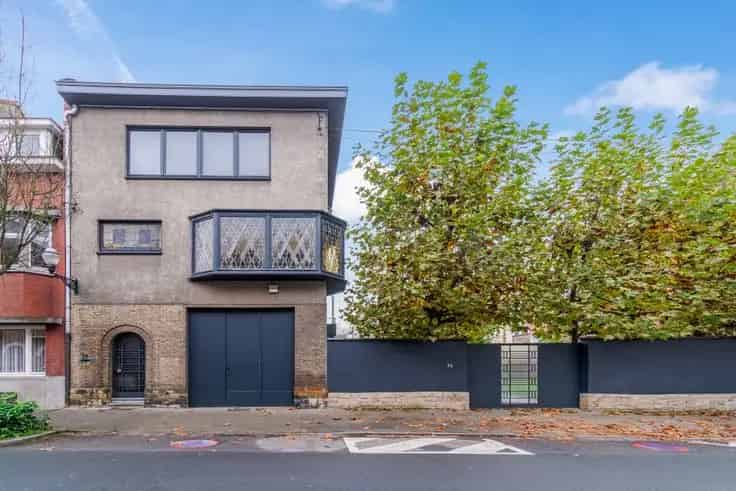 Beschermde Modernistische Woning te Koop Jette