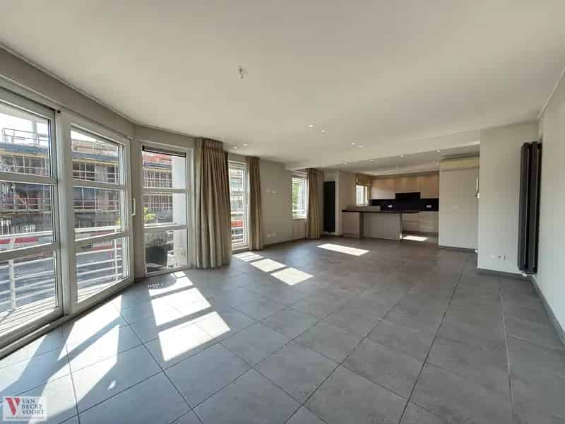 Appartement te huur 3 slaapkamers 118m² nabij station
