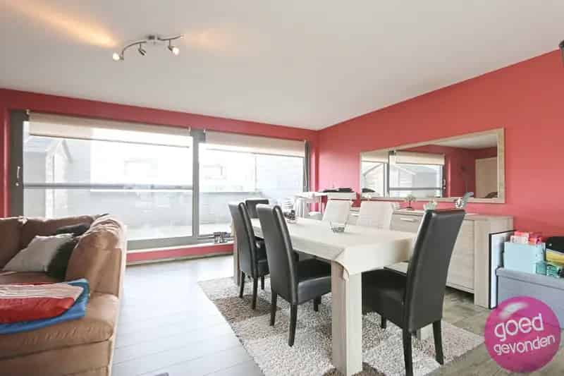 Duplex Appartement 2 slaapkamers 2 terrassen Carport Berging