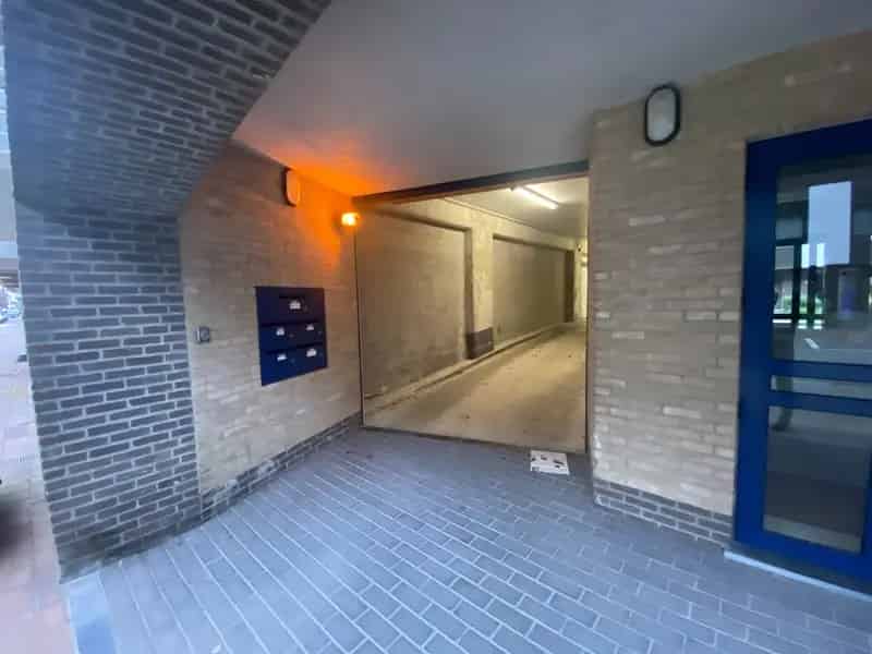 Garagebox Leopoldlaan - Ruime gelijkvloerse garage