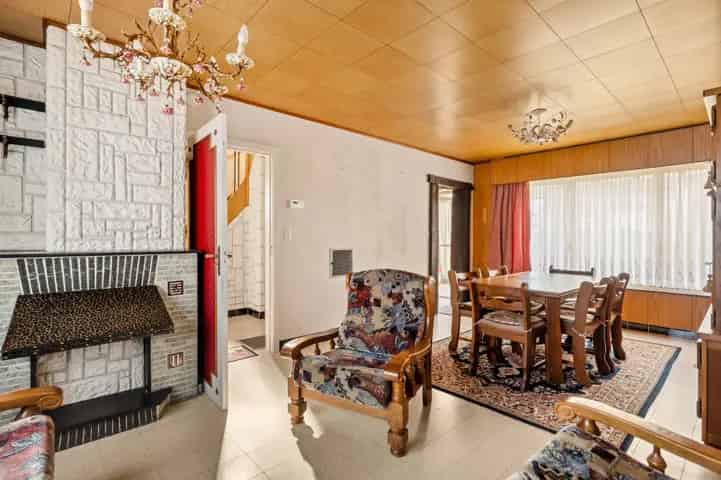 Huis te koop in Zemst: Driegevelwoning met garage