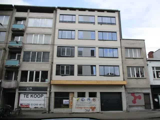 Appartementen Stenenbrug 30 8 appartementen 5 verdiepingen gerenoveerd