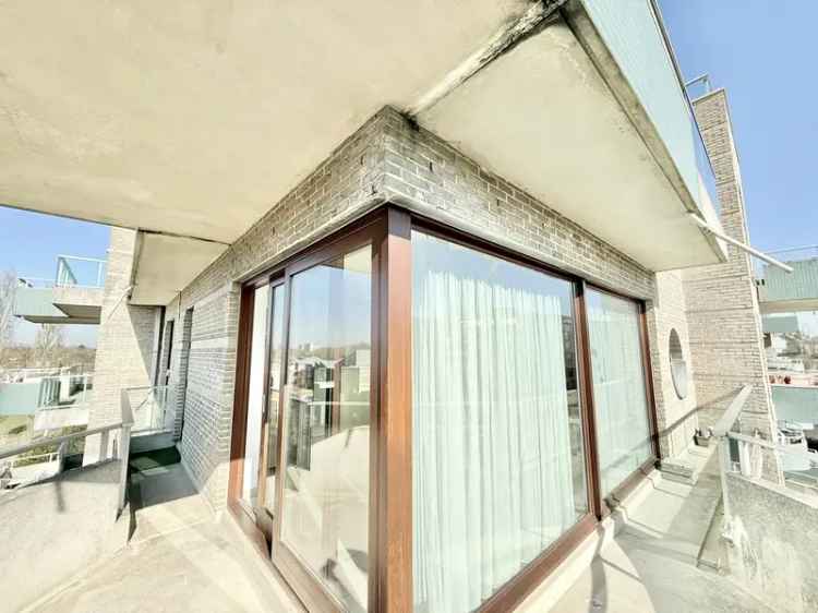 Appartement 95m² te Sint-Lambrechts-Woluwe - 2 slaapkamers - Terras