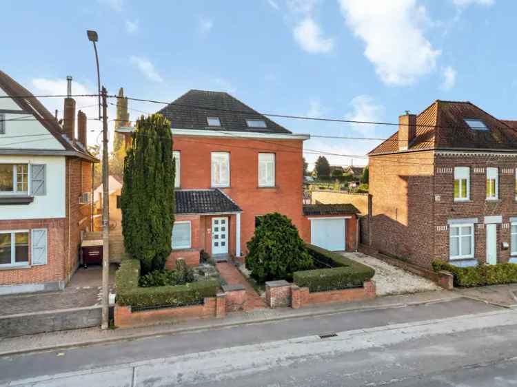 Koop huis karaktervolle burgerwoning met idyllische tuin in Pottes