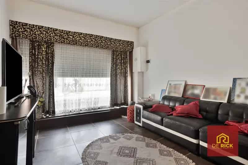 Huis te koop: 5 slaapkamers, tuin en zonnepanelen