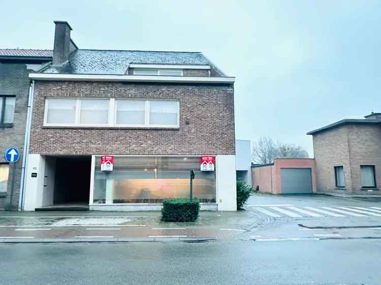 Gelijkvloers appartement te koop in Geluwe met unieke mogelijkheden