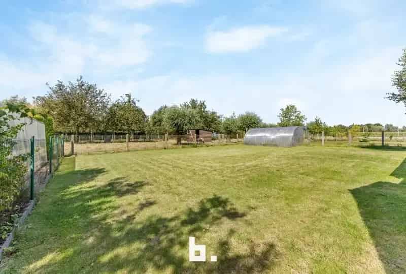 Ruime gezinswoning 6 slaapkamers grote tuin garage 1088m²