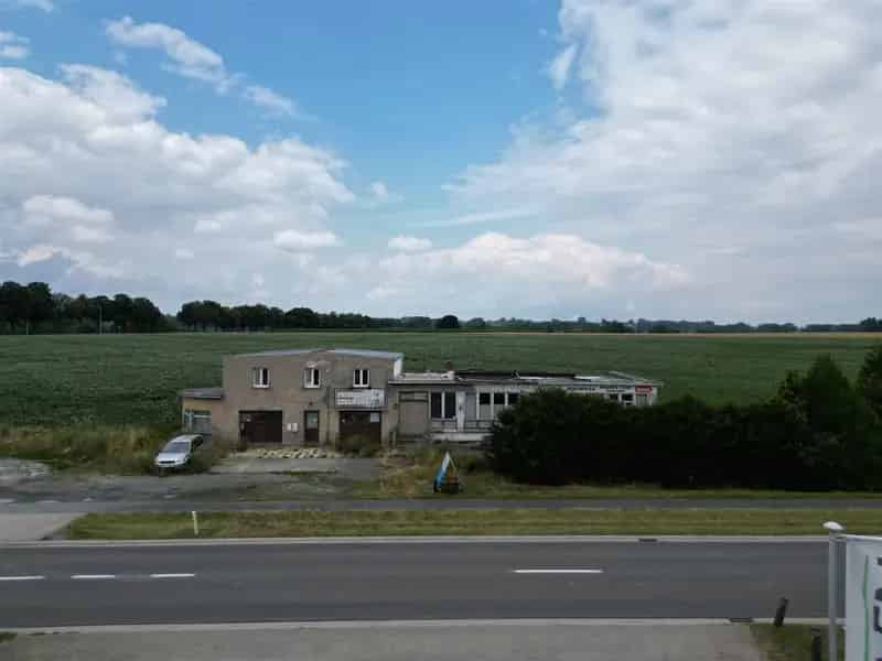 Handelspand met Woonst te Voorde 2172m²
