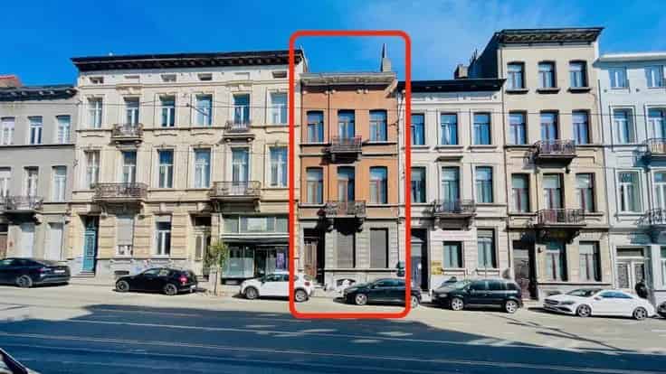 Appartementsblok Te Koop Schaerbeek: 3 Appartementen Tuin Zolder Investering