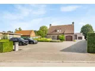 Industrie te koop Moerbeke Waas Ruime woning magazijn 2de wooneenheid