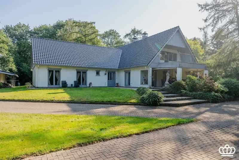Ruime Villa te Essen Heikant 4-5 slaapkamers Zwembad