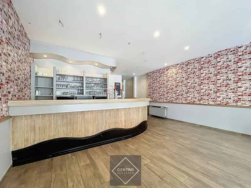 Handelspand Grote Markt Izegem: Café Comodo & Mozart