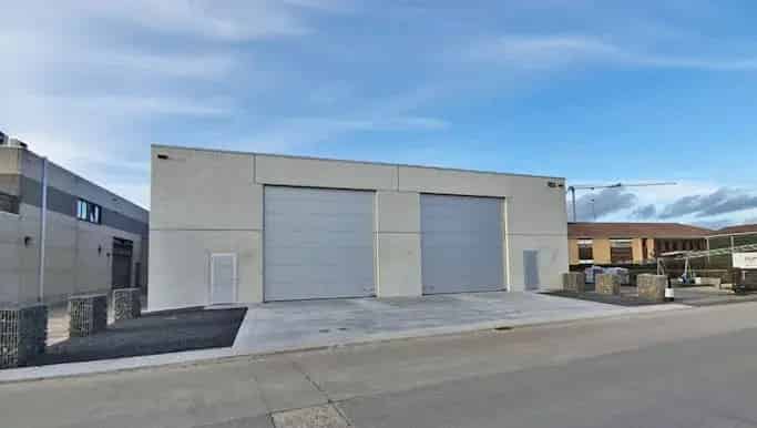 Magazijn te huur Adegem 200m²