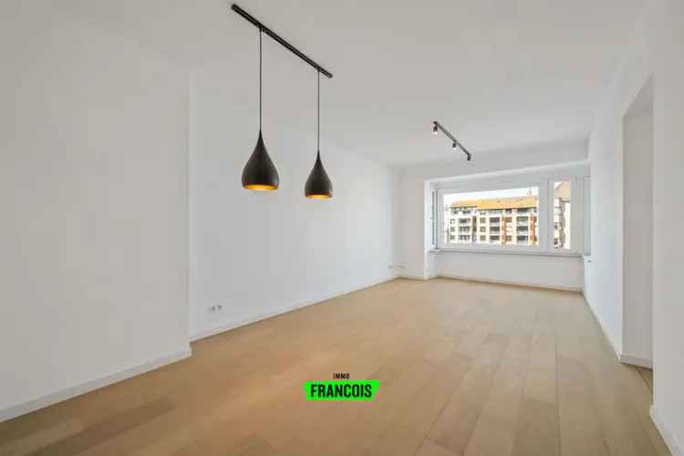 Gerenoveerd Appartement 2 Slaapkamers Oostende Centrum