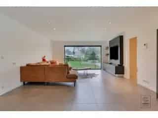 Villa te koop Schilde 4 slaapkamers grote tuin