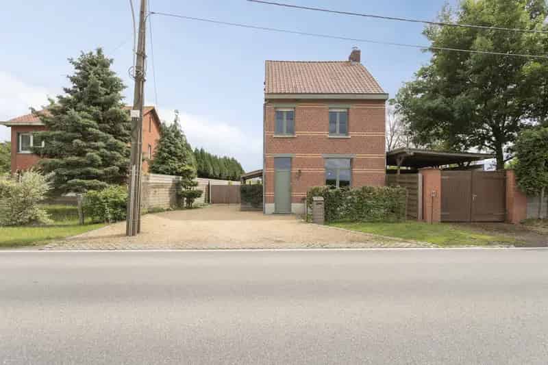 Gerenoveerde woning te Kalmthout: 3 slaapkamers, tuin, zonnepanelen
