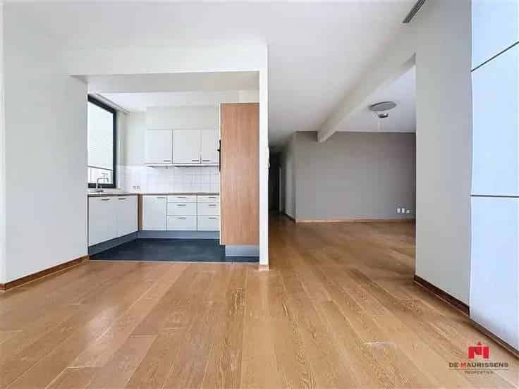 Appartement Te Koop 105m2 2 slaapkamers terras
