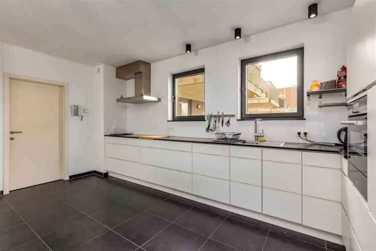 Appartement te koop Antwerpen 1 slaapkamer ruim terras