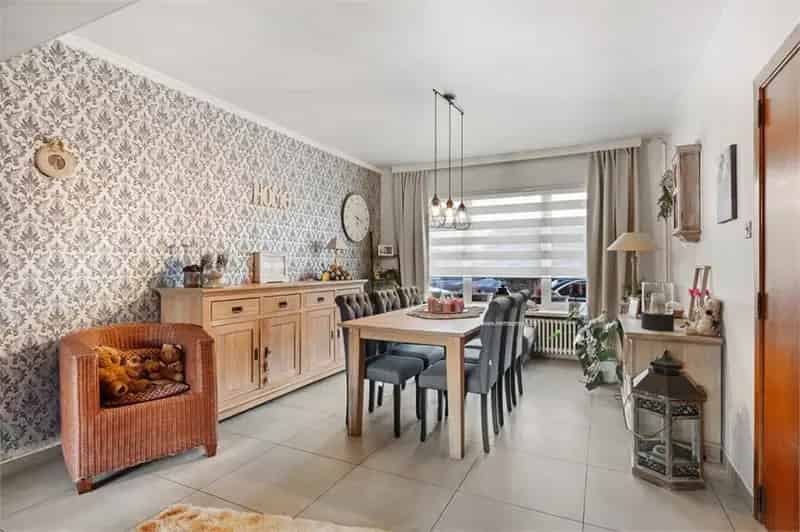 Huis te koop Roeselare: Instapklare gezinswoning met 3 slaapkamers