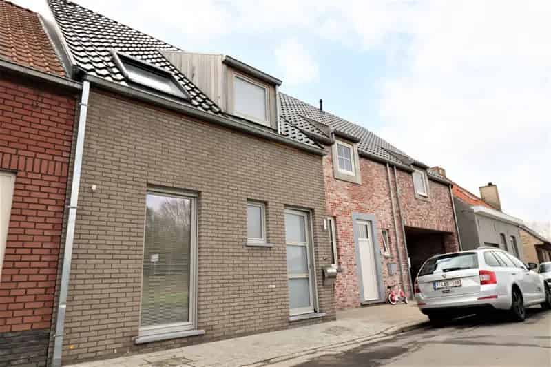 Ruime gezinswoning te koop