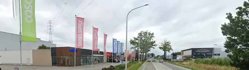 Modern Commercieel Pand 6 Parkings Nabij Lidl Aldi McDo