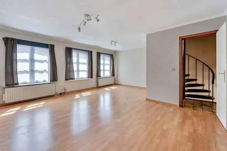 Huis Te Koop Wevelgem 3 Slaapkamers Tuin Garage