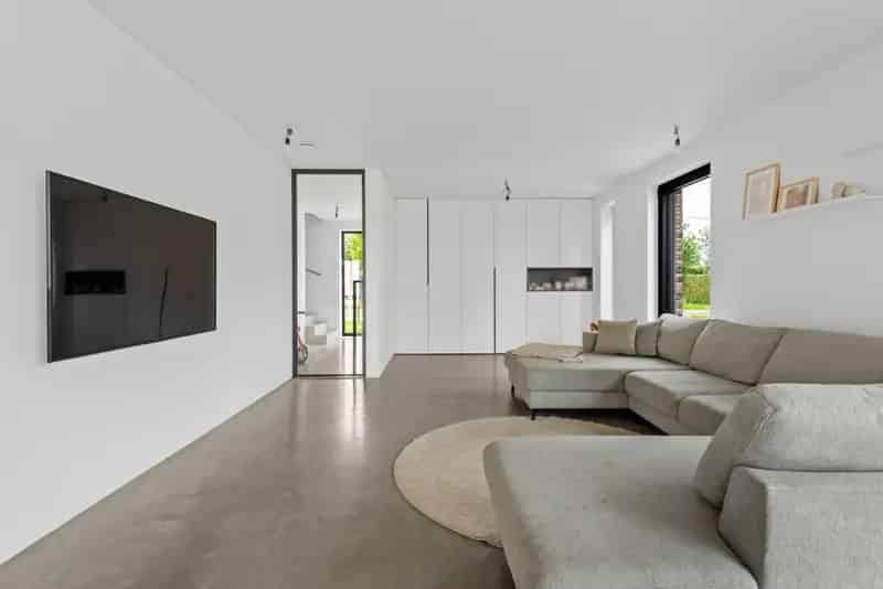 Moderne woning 371m² 772m² perceel Domotica Airco Regenwaterput