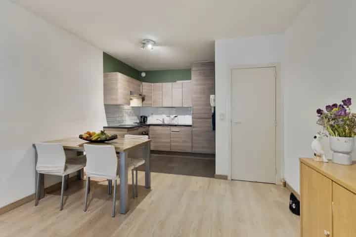 Appartement te Koop Brussel - Instapklaar en Ruim