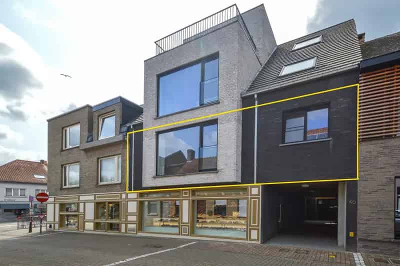 Ruim 2 Slaapkamer Appartement Oudenburg Centrum