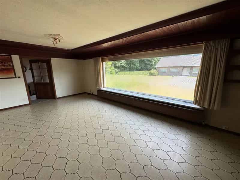 Gelijkvloerse woning te Koersel 3 slaapkamers grote tuin