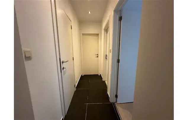 Huur 2 slaapkamer appartement van 68 m² in Charleroi