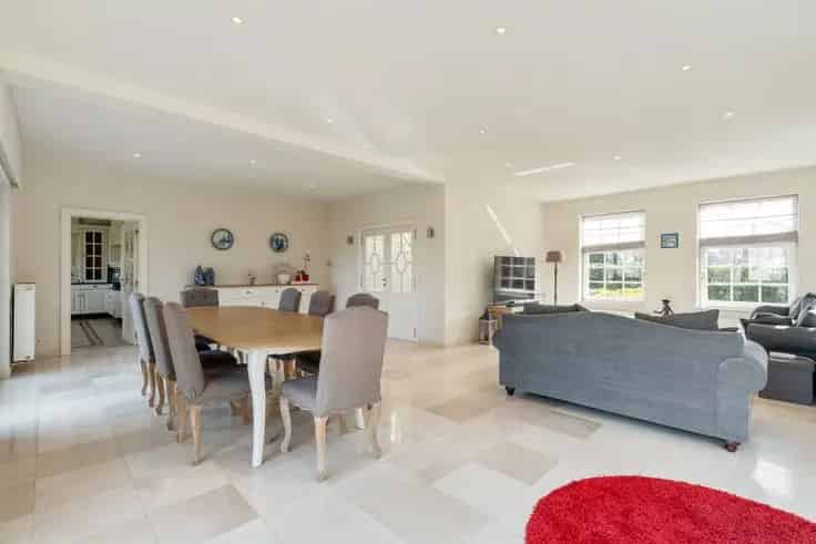 Villa Te Koop Landelijke Omgeving 4 Slaapkamers