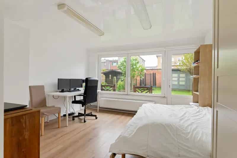 Bel-etage woning te koop in Hoevenen