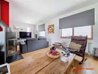 Huis te Koop Eigenbrakel - Ruime woning met Professionele Ruimte