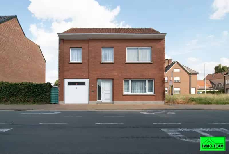 Te renoveren 2-gevelwoning 4 slaapkamers
