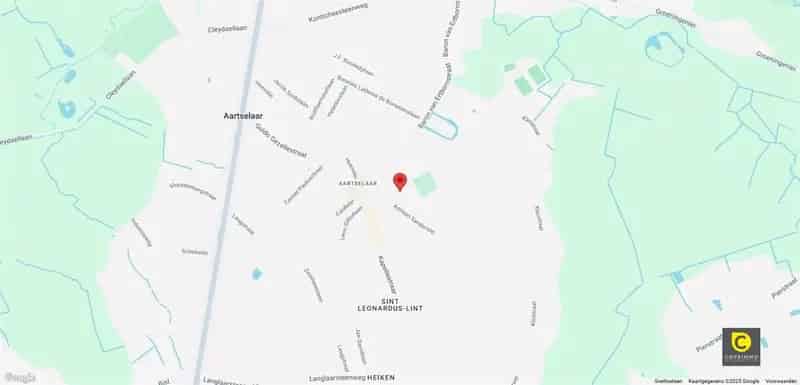 Te renoveren woning met bouwgrond Aartselaar