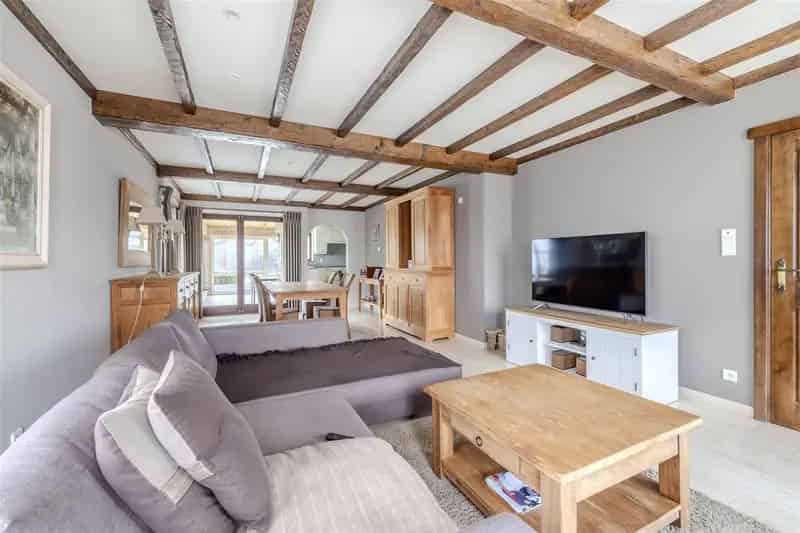 Huis te koop Retie: Ruime woning met zwembad en 4 slaapkamers