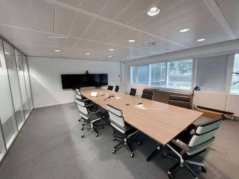 Kantoren te huur Strombeek-Bever 440-1050m²