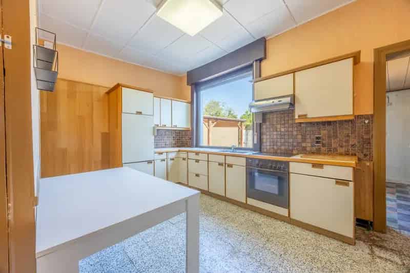 Te renoveren woning Avelgem 561m²
