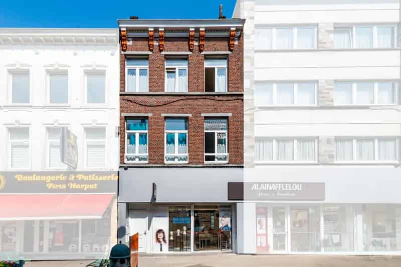 Te Koop: 4 Appartementen Gebouw in Braine-le-Comte