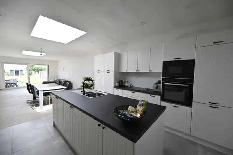 Huis te huur Izegem: Instapklare woning met moderne voorzieningen