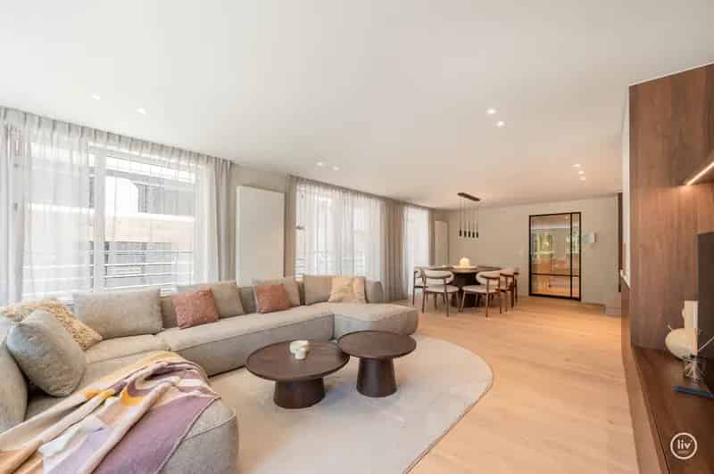 Appartement 130m² te huur: luxe, 3 slaapkamers, ruim terras