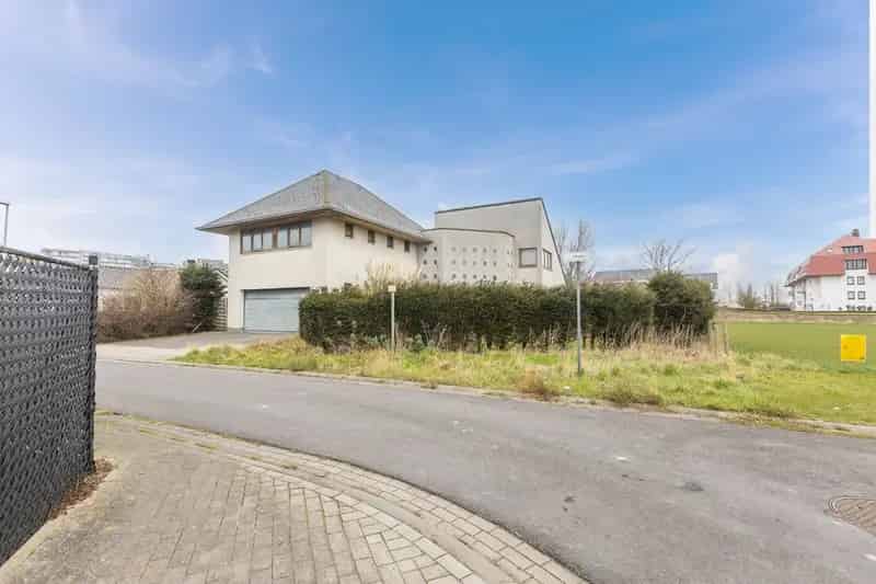 Ruime Vrijstaande Villa Middelkerke