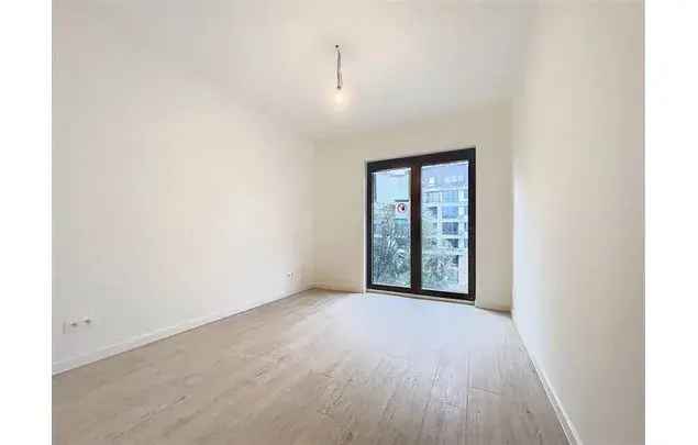 Huur 2 slaapkamer appartement van 120 m² in Antwerp